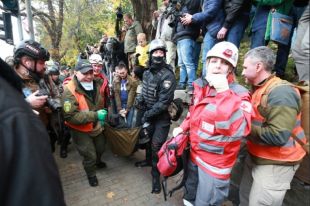 Под Радой произошла стычка активистов с правоохранителями