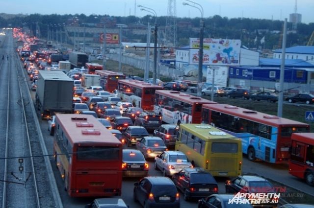 70% загрязнения приходится на автомобильный транспорт.