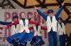 Выступление артистов на Ново-Соборной площади Томска во время празднования Дня народного единства.