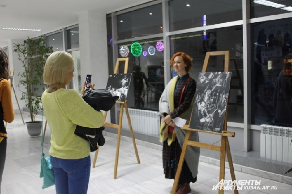 Фотовыставка в Музыкальном театре Краснодара.