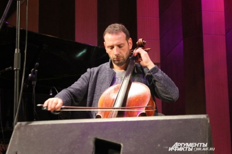 Борис Андрианов сыграл Баха на джазовом фестивале.