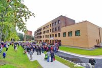 Первого сентября открыла двери новая школа №155 в Октябрьском районе.