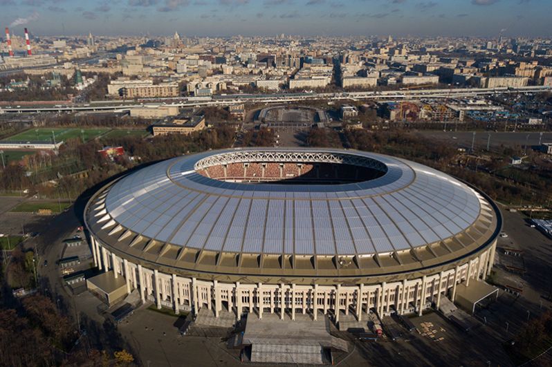 Большая спортивная арена «Лужники» с воздуха.