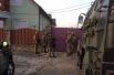 Некоторые дороги в области перекрыты силовиками, также военные приезжали и в домохозяйства, и просто в частные дома.
