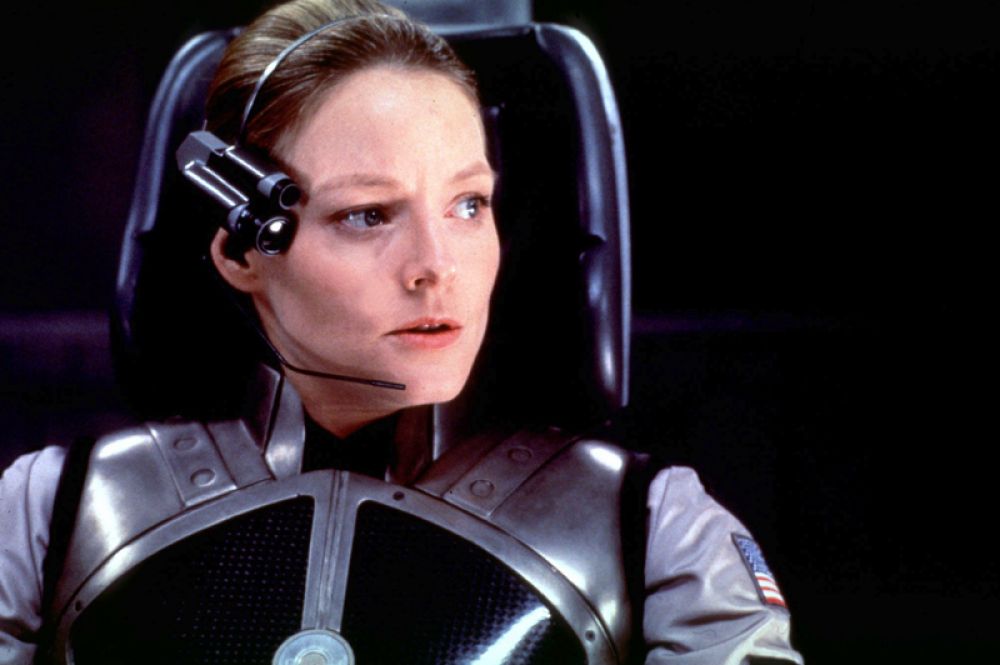 За главную роль в фильме «Контакт» (1997) она была номинирована на «Золотой глобус».