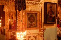 Молитвословы, иконы, крестики: в Тюмени открылась православная ярмарка
