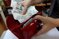 Среднемесячная номинальная начисленная заработная плата за сентябрь 2017 года составила 31420,2 рубля. 