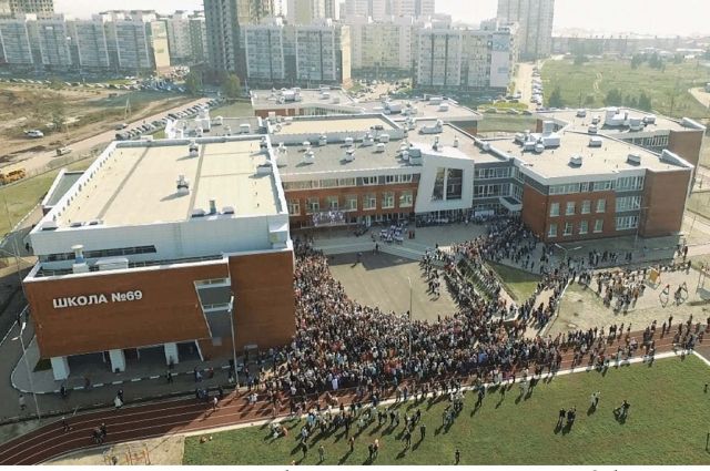 В этом году в Иркутске открылась самая большая современная школа в Восточной Сибири.