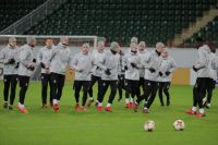 Игроки «Локомотива» на тренировке перед матчем Лиги Европы против ФК «Копенгаген».