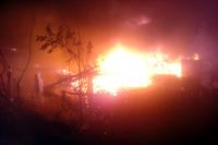 В поселке Винзили 11 пожарных тушили баню