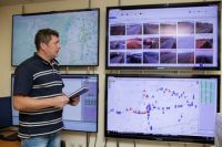 В сердце диспетчерской - система метеовидеоконтроля, которая работает в России на всех дорогах федеральной сети и у нас в регионе уже лет пять.