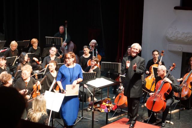 Интернациональный оркестр подарил зрителям волшебное исполнение русской классики.