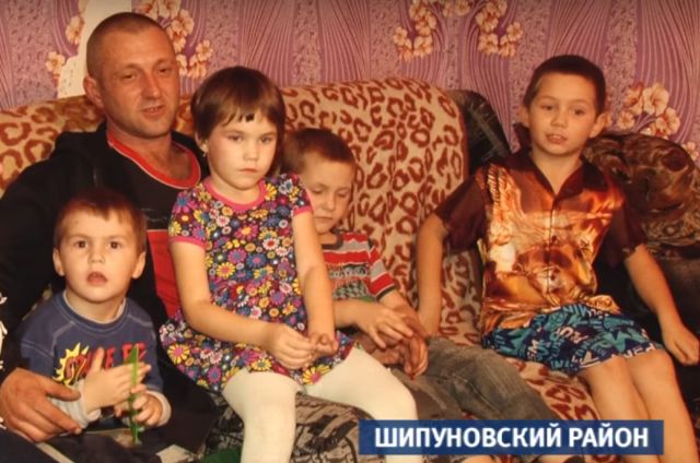 Александр Баранов с детьми.