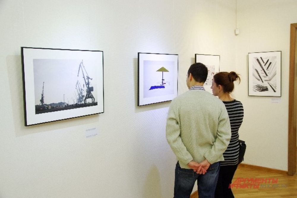 В просторных залах Центра современного искусства новосибирцы могут узнать о жизни в России посредством фотографий.