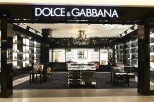 Дешевле, чем в Китае: Dolce&Gabbana и Moschido шьют одежду в Украине