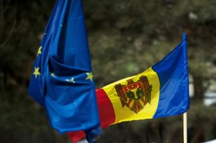 Молдова меняет государственный язык в Конституции