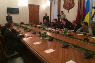 Минобороны создает спецполицию для службы на дорогах и охраны складов