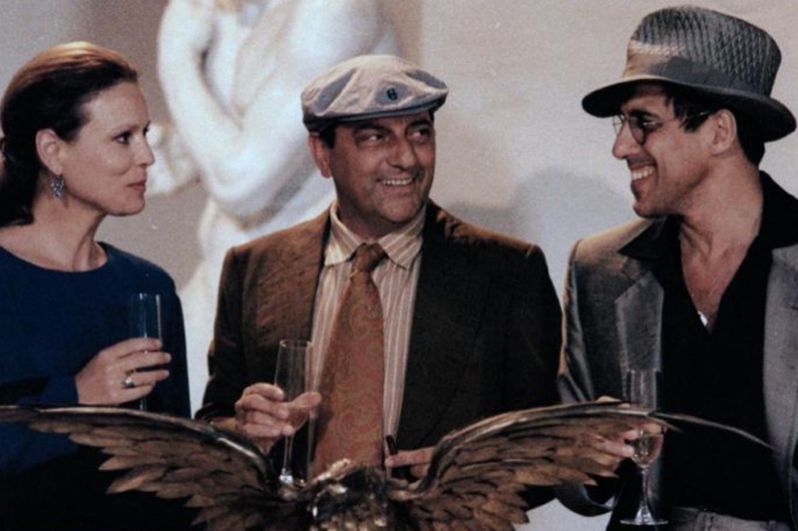 В 1985 году Челентано представил свой новый фантастический мюзикл «Джоан Луй», где он выступил как режиссёр, композитор и актёр. 