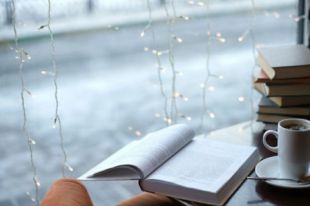 ТОП-10 книг, которые стоит прочитать на зимних праздниках