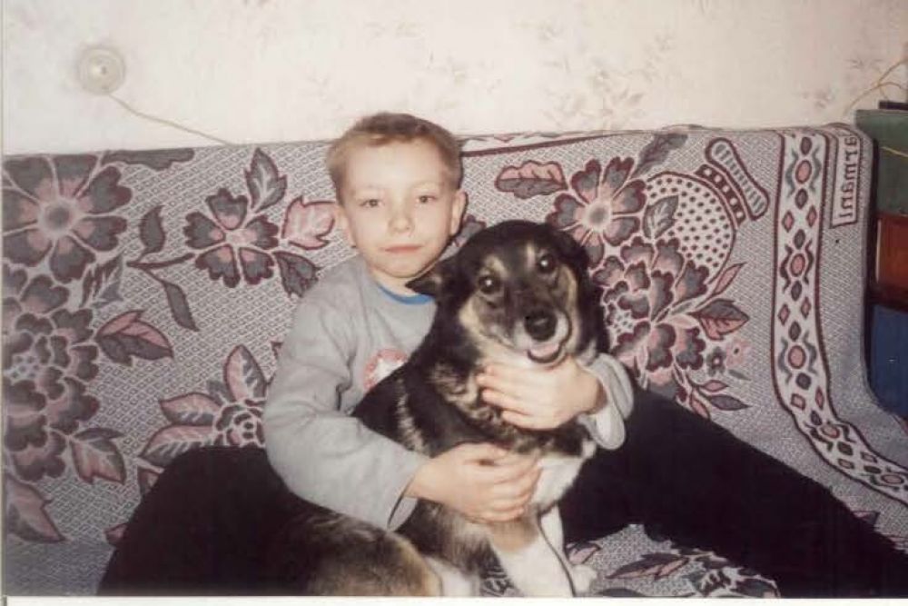 26. Екатерина Худякова. Это наш Джек. Однажды он случайно уехал на автобусе за 38 км от дома. Хозяева объездили близлежащие населённые пункты и, наконец, нашли своего Джека.