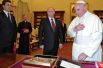 Во время встречи с Папой Римским Франциском в Апостольском дворце Ватикана в 2013 году Владимир Путин подарил понтифику икону Владимирской Божьей матери.
