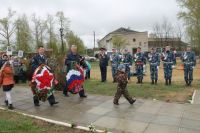 К 70-летию Победы в Головино воздвигли монумент. Буквально за пару дней до большого юбилея выполнили огромное количество работ, чтобы 9 мая жители смогли возложить к монументу цветы.