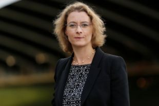 Франция вызвалась помочь с подготовкой чиновников Украины