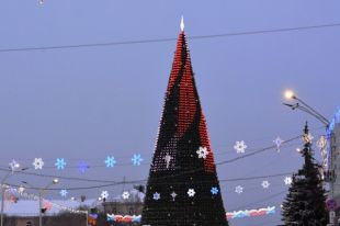 Главная новогодняя ель Барнаула