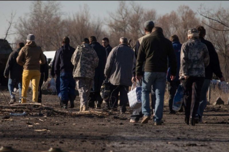 Обмен пленными между украинской стороной и стороной «ДНР/ЛНР» был запланирован на 13:00. Однако, позже появилась информация о переносе на полтора часа. Наконец, в 14:30 начался обмен.