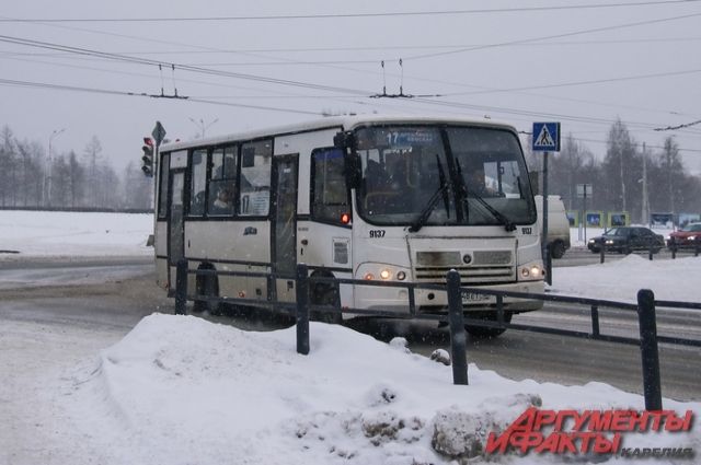 Автобус сортавала хелюля. Автобус Сортавала Хаапалампи. Автобусы Петрозаводск. Автобус 2 Сортавала. Общественный транспорт в Сортавала.
