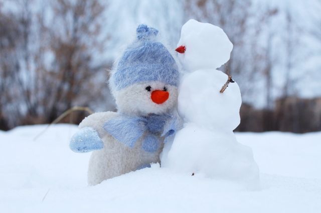 В Лабытнангах горожане выбирают лучшего снеговика