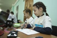 Тюменские дети конструируют роботов и строят 3D-модели