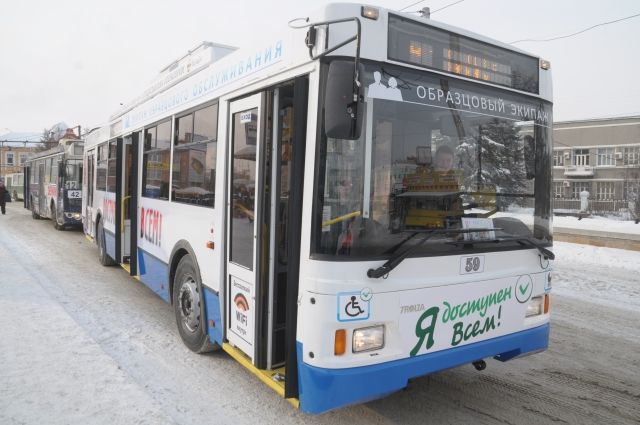 В администрации Омска рассказали о работы общественного транспорта в период новогодних праздников. 