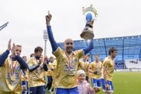 Полузащитник Вадим Афонин, четыре сезона выступавший за ФК «Оренбург», возвращается в клуб. 