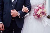 В Тюмени ГИБДД оштрафовала «дерзкий» свадебный кортеж