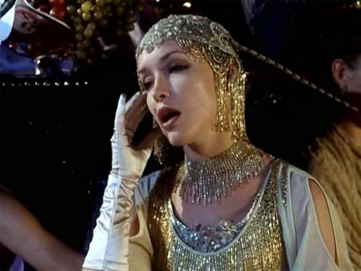 В фильме «Китайский сервиз» (1999) Самохина запомнилась в роли певицы Зинаиды Волошиной.