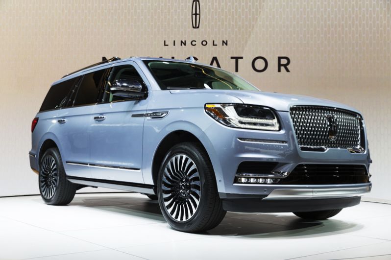 В категории «Внедорожник года» победу одержал Lincoln Navigator.