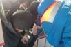 Оказание помощи пассажиру, пострадавшему при возгорании автобуса на трассе Самара – Шымкент в Иргизском районе Актюбинской области в Казахстане.