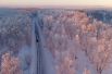 Дорога в сибирской тайге с высоты птичьего полета, Красноярский край.