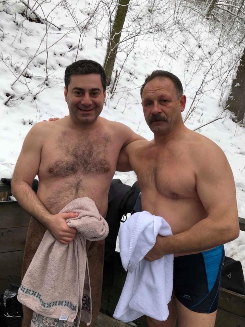 Нардеп Дмитрий Лубинец окунался вместе с другим народным депутатом - Олегом Барной.