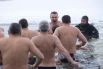 Мэр Киева Виталий Кличко окунулся вместе с главами районов и заместителями в парке «Наталка». Кличко отметил, что это не была принудительная акция: «Это было предложение с моей стороны. Такое, знаете, сплочение и закаливание команды».