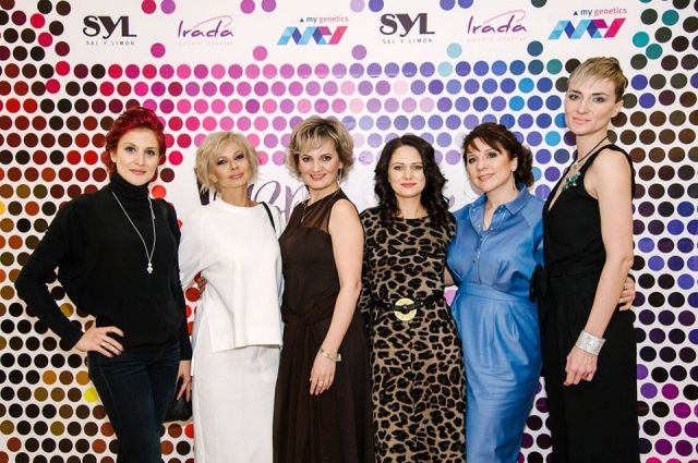 Организаторы и жюри проекта: Эльмира Земскова, Анна Касаткина-Барац, Мария Точилина, Инесса Холоденина, Карина Багдасарова, Ксения Бик (Марьянова) (слева направо)