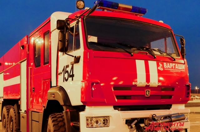 В Оренбургском районе 16 пожарных более 4 часов тушили горящий дом.