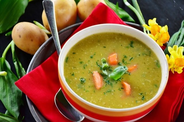 Для приготовления супа в мультиварке овощи не придётся варить и жарить в разной посуде.