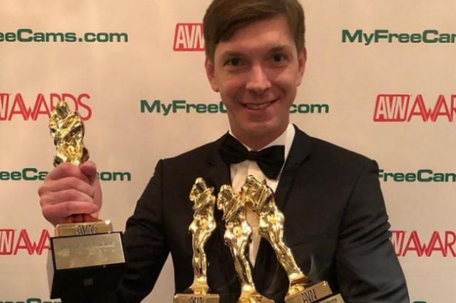 Россиянин стал триумфатором AVN Awards.