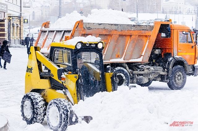 Московская компания займётся вывозом снега с улиц Омска. 