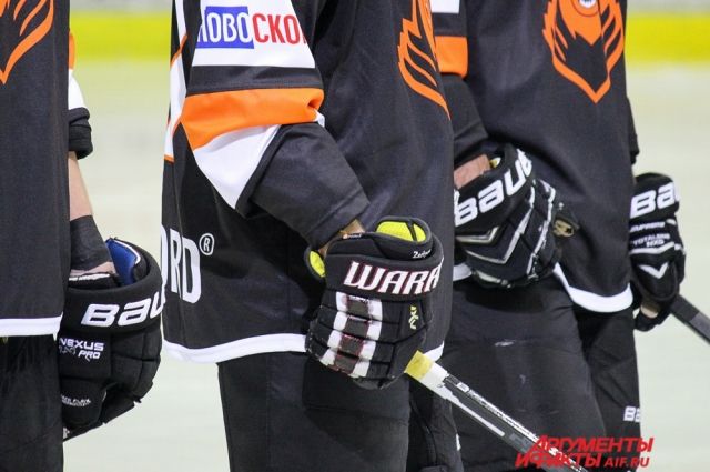 Пермские хоккеисты ведут отчаянную борьбу за попадание в Кубок Братины.