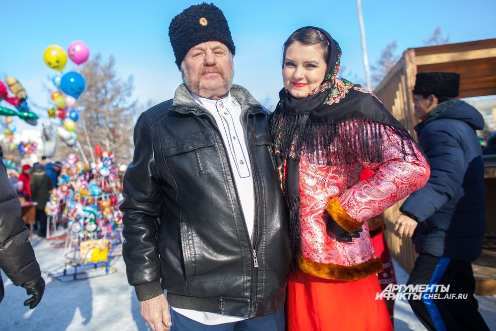 Многие участники праздника пришли в народных костюмах.