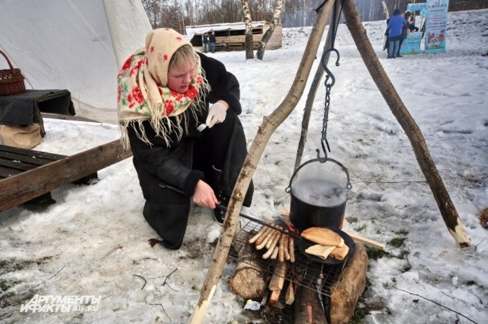 Обеды викинги готовили на костре. Не стала исключением и Масленица.