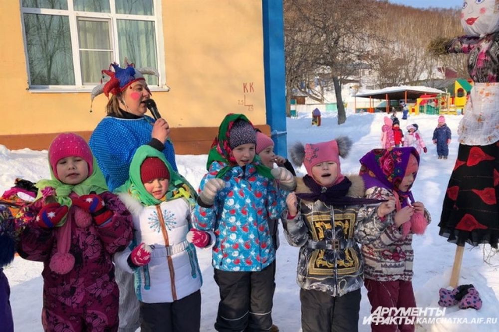 Побывал корреспондент «АиФ-Камчатка» и на масленичных гуляниях в петропавловском детском саду № 35.